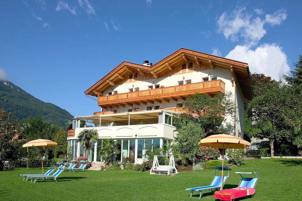 Hotel Oehlerhof Lagundo Esterno foto